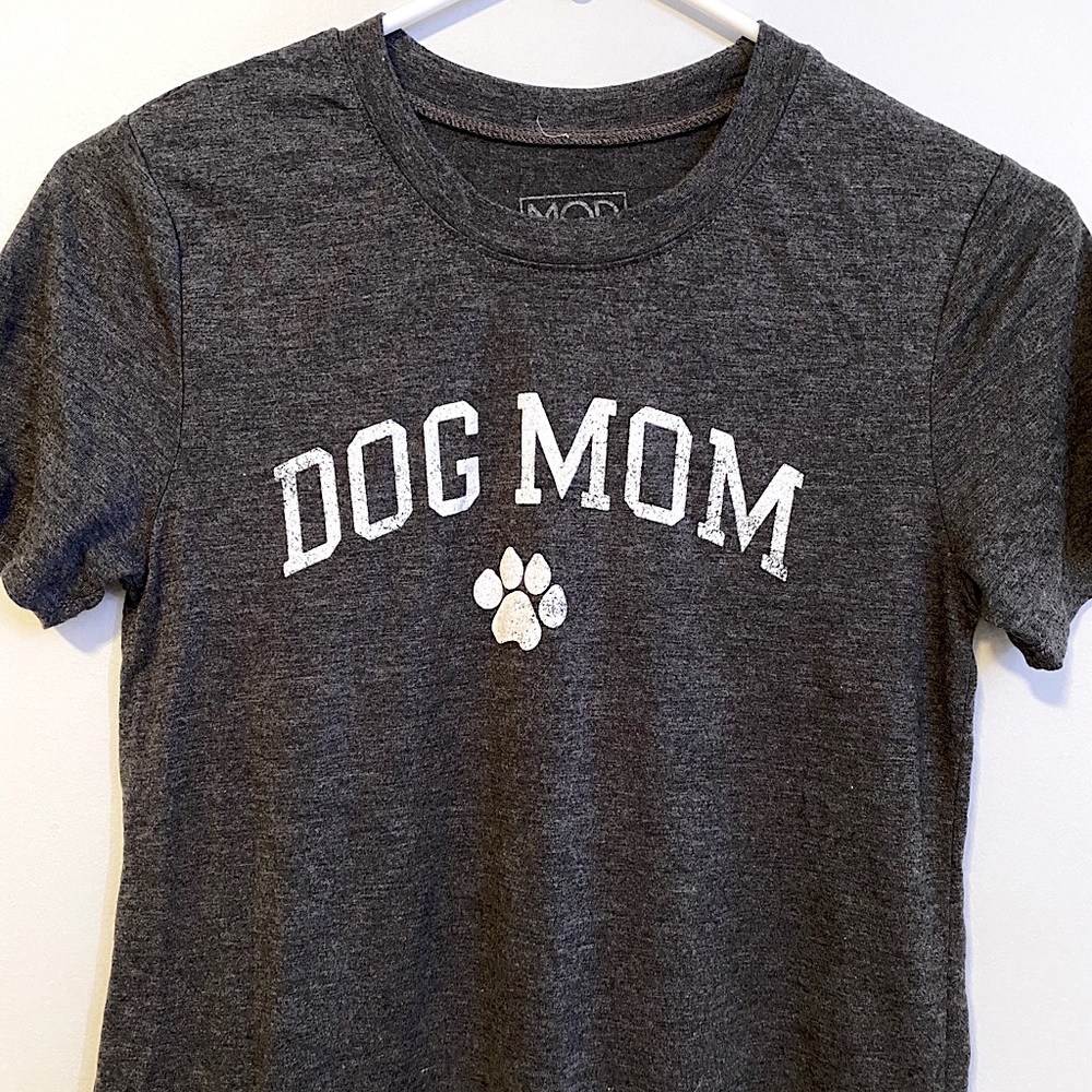 Dog mom tshirt